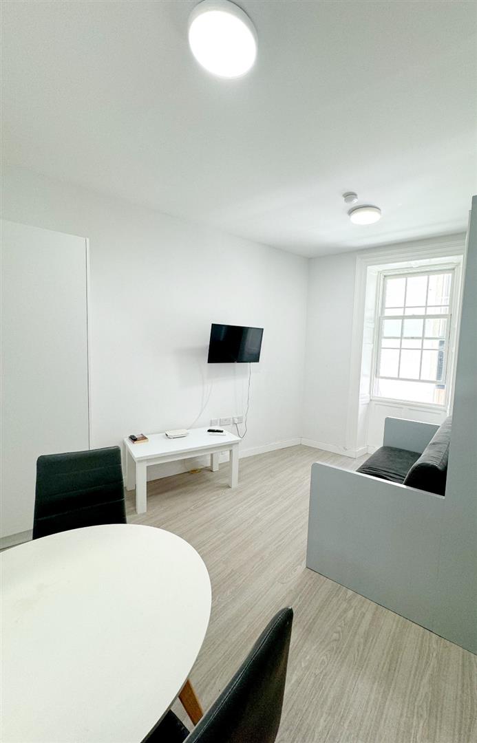 Image of Apartment - 1 Bathrooms for Rental in Town Area-Gibraltar, Image 3